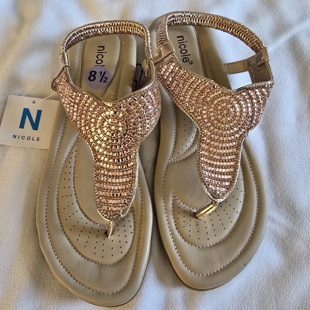 Nicole Nocular slippers Size 8.5‎ Beige Behind Heel Strap Cushioned Footbed